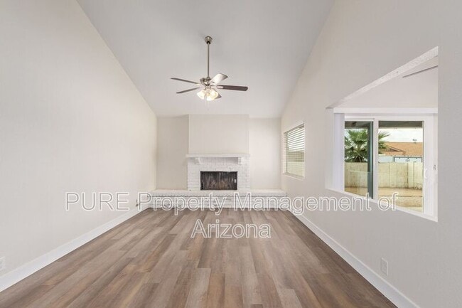 Photo - 3915 W Thunderbird Rd