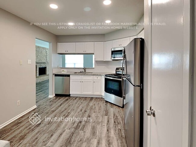 Photo - 209 Greenshire Dr