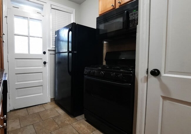 Photo - 1019 Sanford Ave