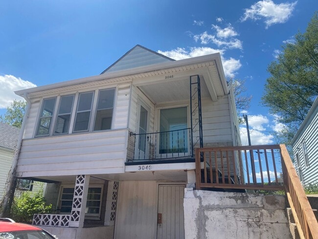 Building Photo - Renovated 2 Bed 1 Bath House
