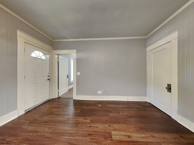 Photo - 1000 W Avenue D