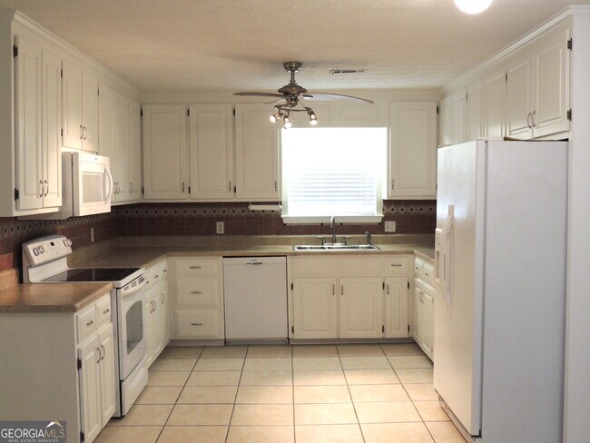 Photo - 10 Brandon Dr