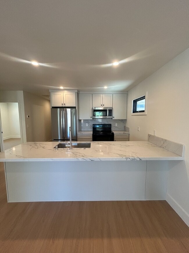 Photo - 730 Fisher Ave