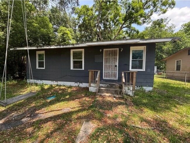 Building Photo - 4919 40th St Cir Rental