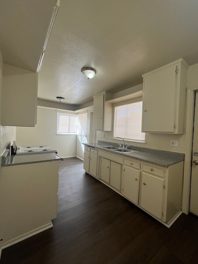 Photo - 770 Apartment Unit #B