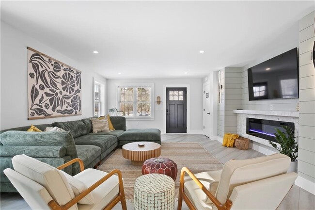 Photo - 45 Bellevue Ave House