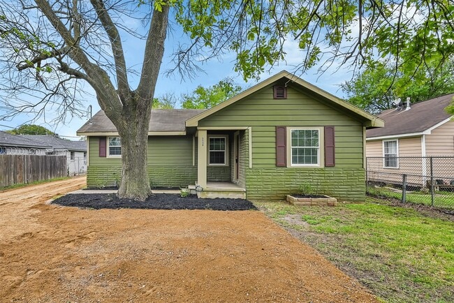 Building Photo - 5540 Rand St Rental