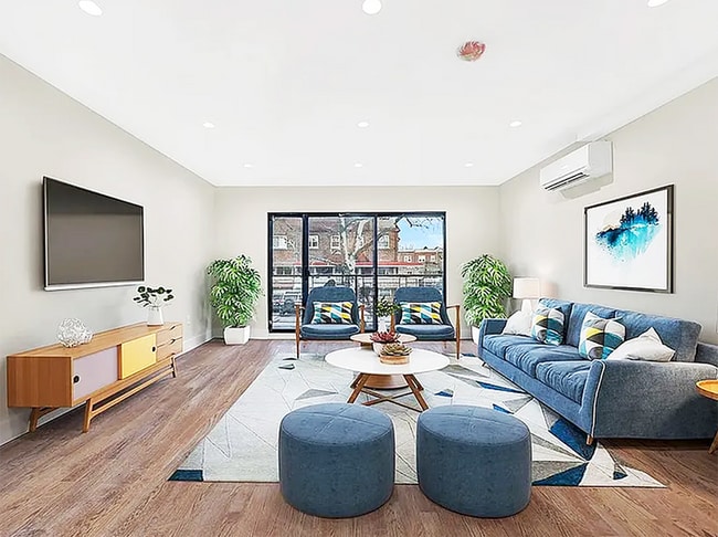 Photo - 694 E 38th St Unit 2