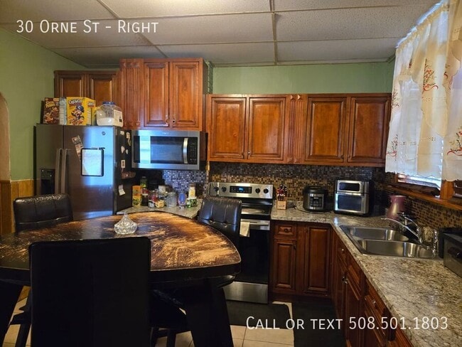 Photo - 30 Orne St Unit Right