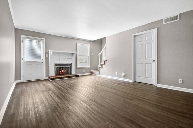 Photo - Pet Friendly Three Bedroom!