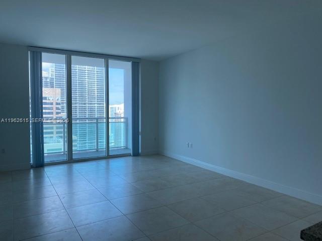 Photo - 950 Brickell Bay Dr Unit 4002