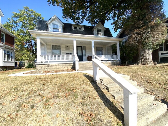 Photo - 426 E 15th Ave Unit 1