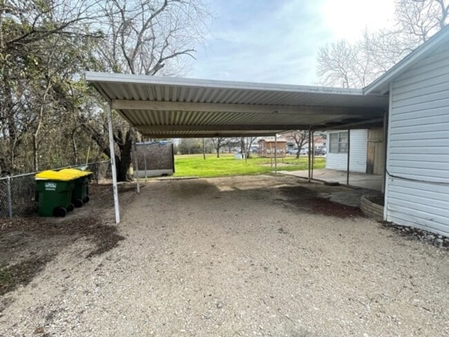 Photo - Updated La Vega ISD Home