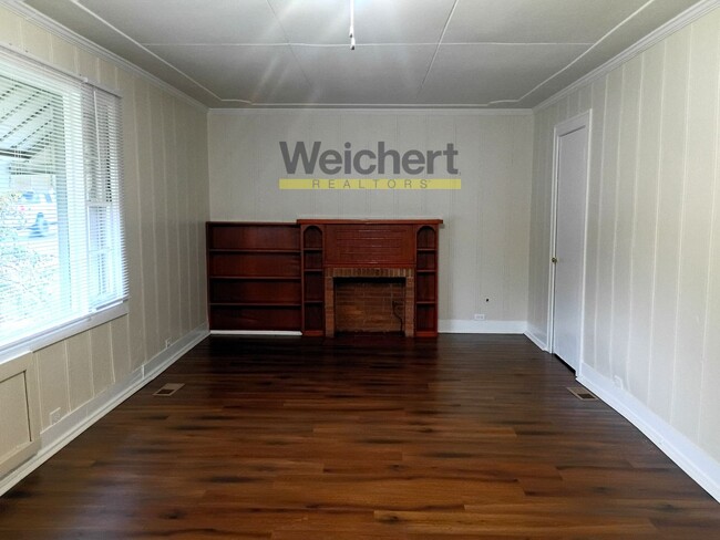 Photo - Charming 2BR/1BA Home with Spacious Backyard
