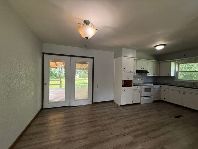 Photo - Cute 2 Bedroom 1 Bath with bonus room!