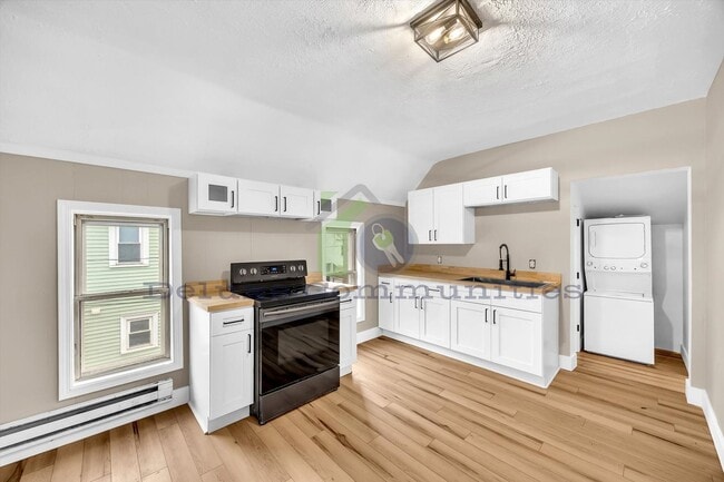 Building Photo - 1011 Jennette Ave NW Unit 2