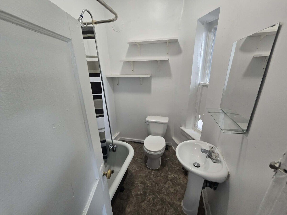 Photo - 501 McMillan Ave Unité 19