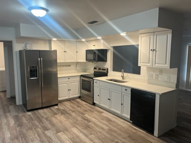 Building Photo - 1037 Apollo Beach Blvd Unit D