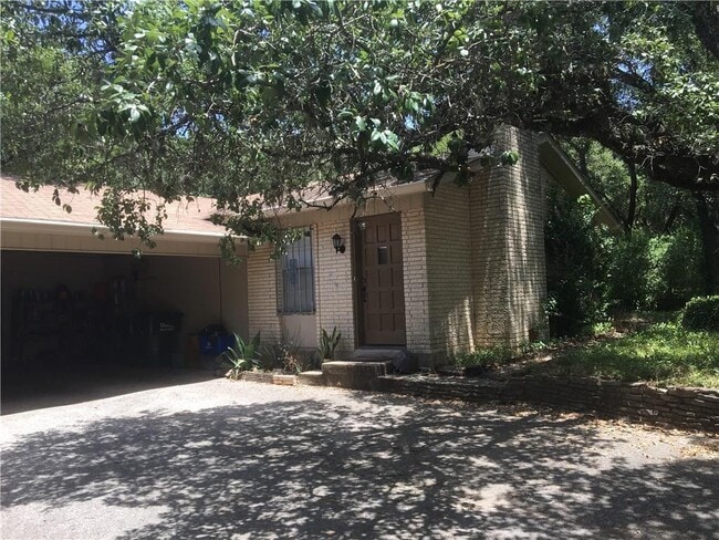 Building Photo - 115 Laurelwood Dr S