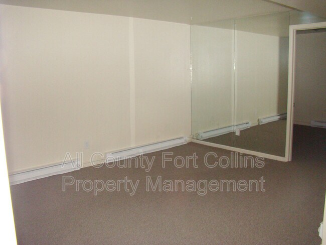 Photo - 1108 Baker St Unit B