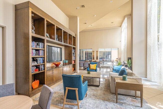 Casa club - Voyager at the Space Center