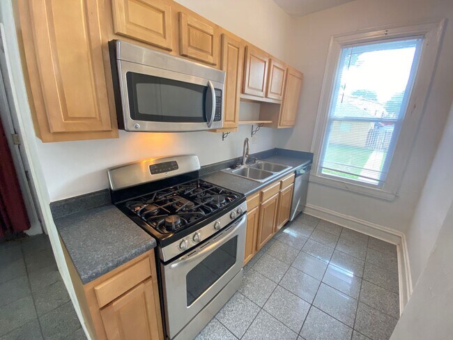 Photo - Neil Ave 1462-1464 HHR Unit 1462