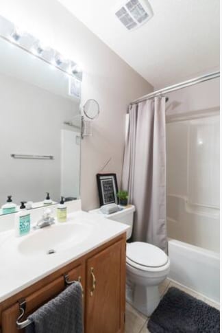 Photo - 11632 Long Forest Dr Unidad Furnished Duplex Main Apartment