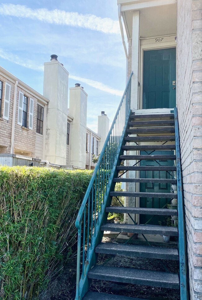 Photo - 14600 Fonmeadow Dr Unit 907
