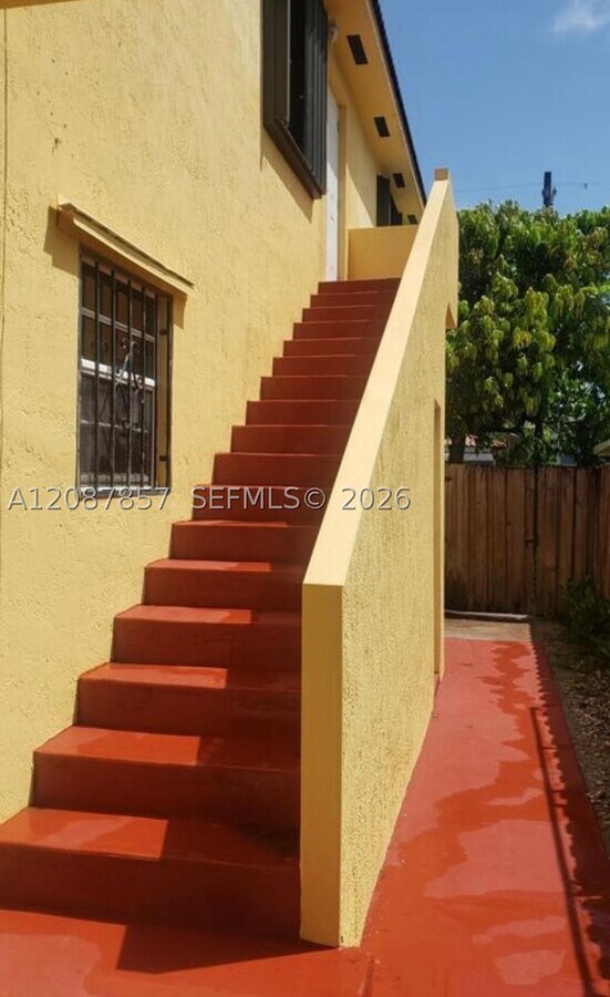 Photo - 3766 SW 27th St Unit upstairs