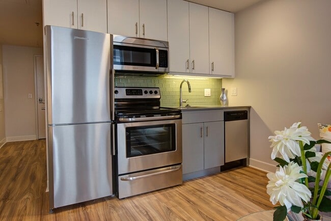 Building Photo - Avenir Rental
