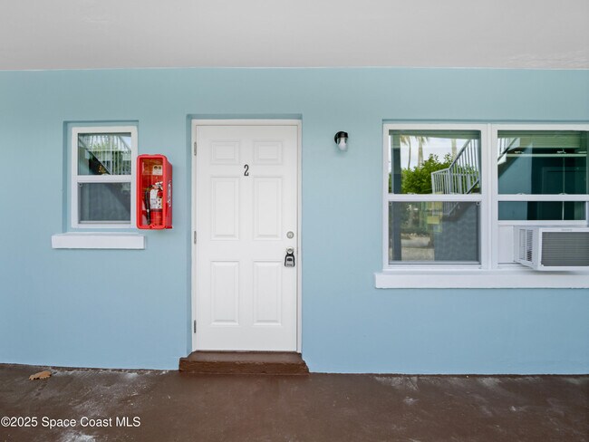 Photo - 101 Deland Ave Unidad 2