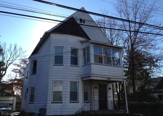 Building Photo - 60 Union Ave Unit 2