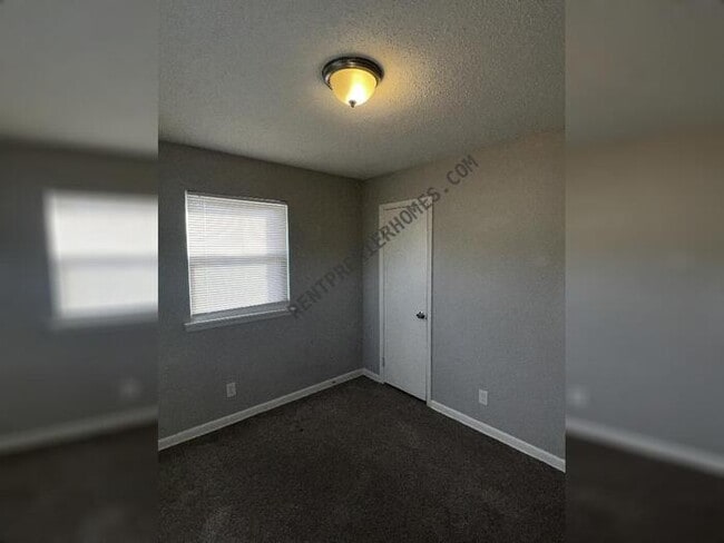 Photo - 16 Oakview Dr