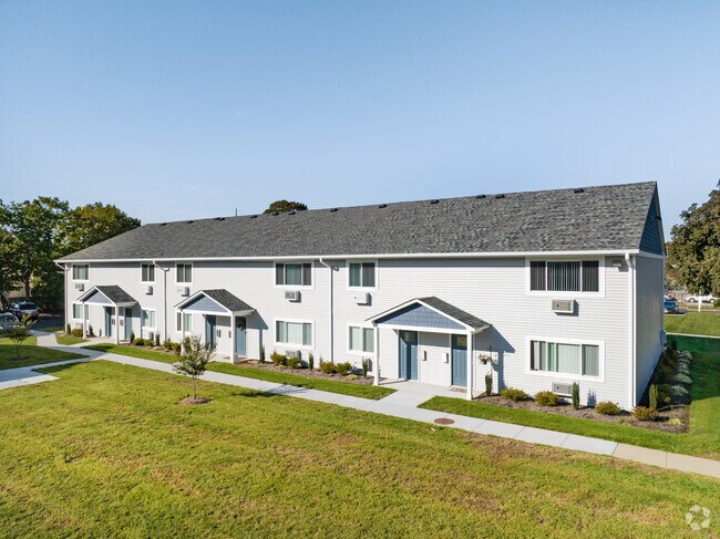 Photo - Brookwood at Sayville