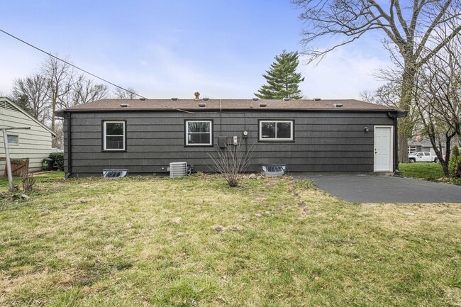 Photo - 7109 Conser St