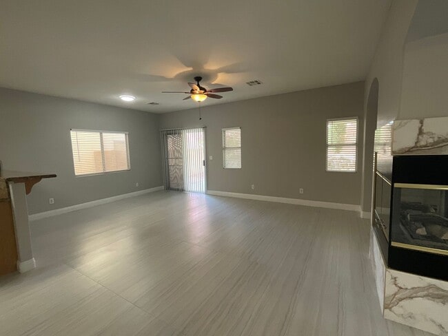 Photo - Nice 4br home, with 4th bedroom larger then the average, 3cg.