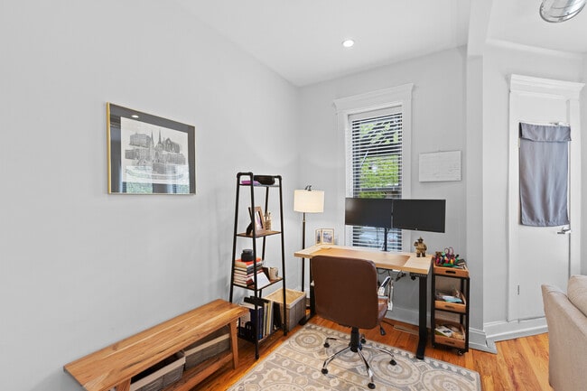 Photo - 848 W Sheridan Rd Unit 1F