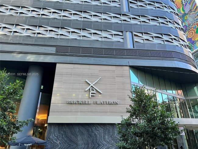 Building Photo - 1000 Brickell Plaza Unit 4009