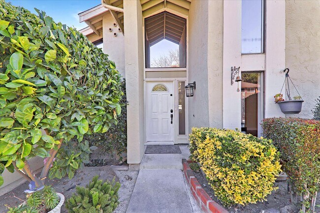 Photo - 4225 Sedge St