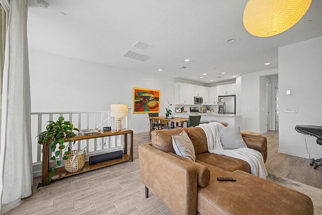 Building Photo - Live the Hawes Crossing Lifestyle – Pool, Pickleball & More! Internet included in the rent! Unit #1054