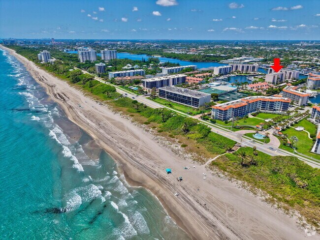 Building Photo - 2707 N Ocean Blvd Unit 306-D Rental
