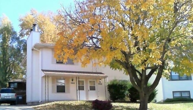 Photo - 3800/3802 Keith Cir Unit 3800