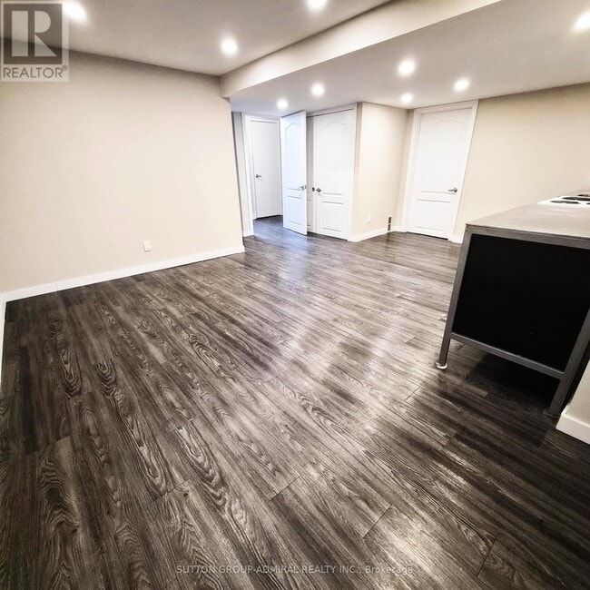 Photo - 104 Armitage Dr