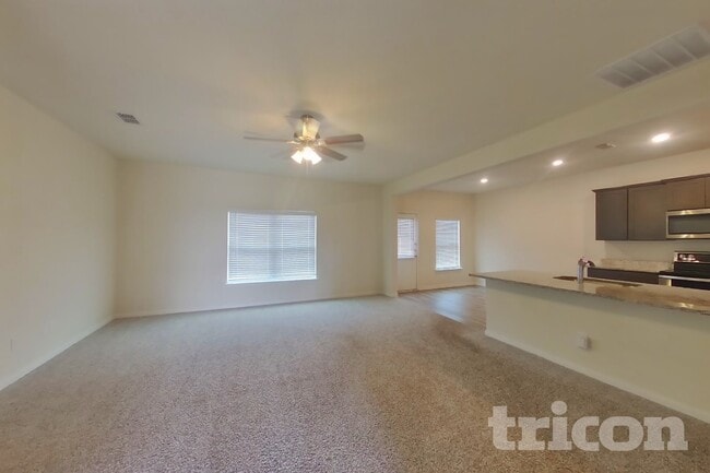 Photo - 1933 Belmont Dr