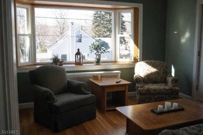 Photo - 83 Chestnut Hill Dr W