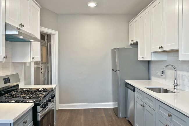 173-181 N. Grove Ave. - 173-181 N. Grove Ave. Apartments