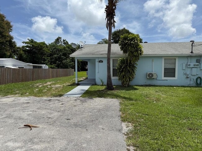 Building Photo - 2590 38th Terrace Rental