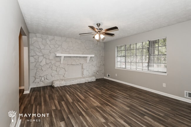 Photo - 418 Autumn Dr