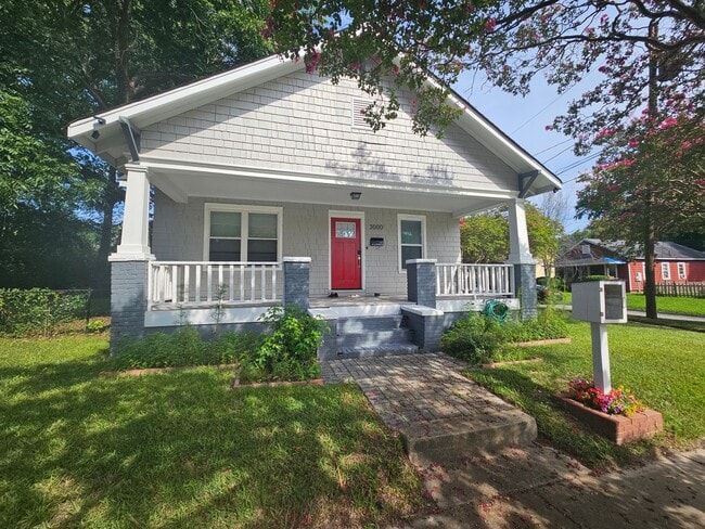 Building Photo - 3000 Peronne Ave Rental