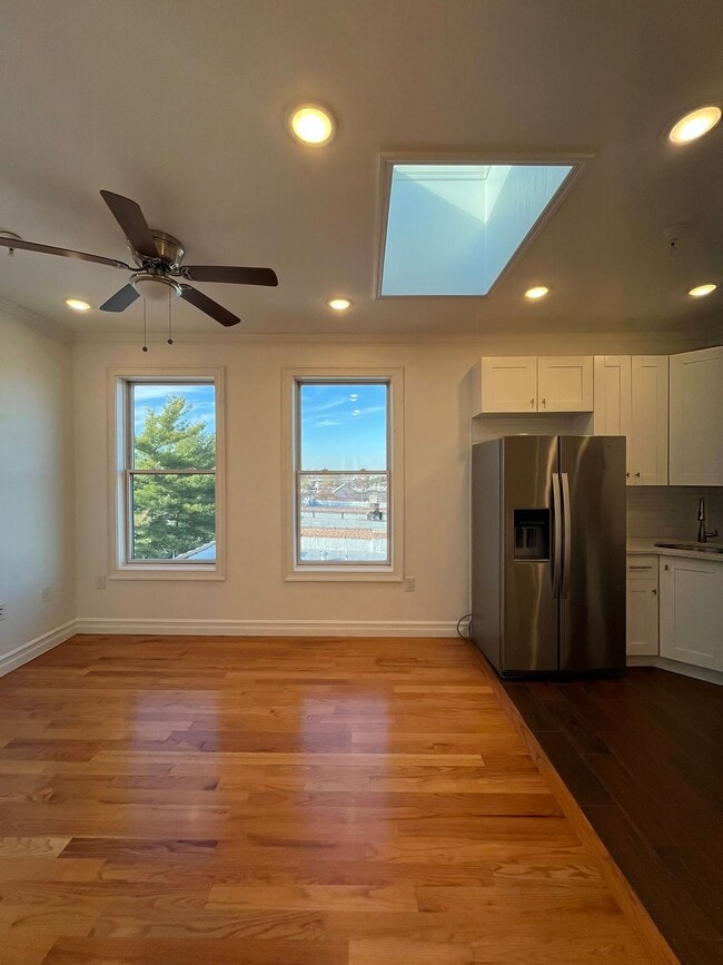 Photo - 373 Danforth Ave Unit 405